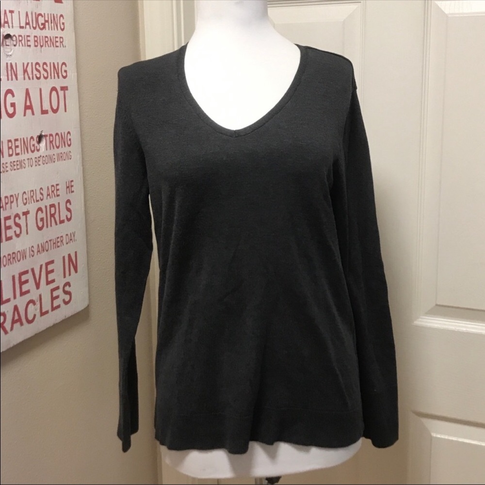 Chico’s Sweater. Gray and cozy.‎ Size 1